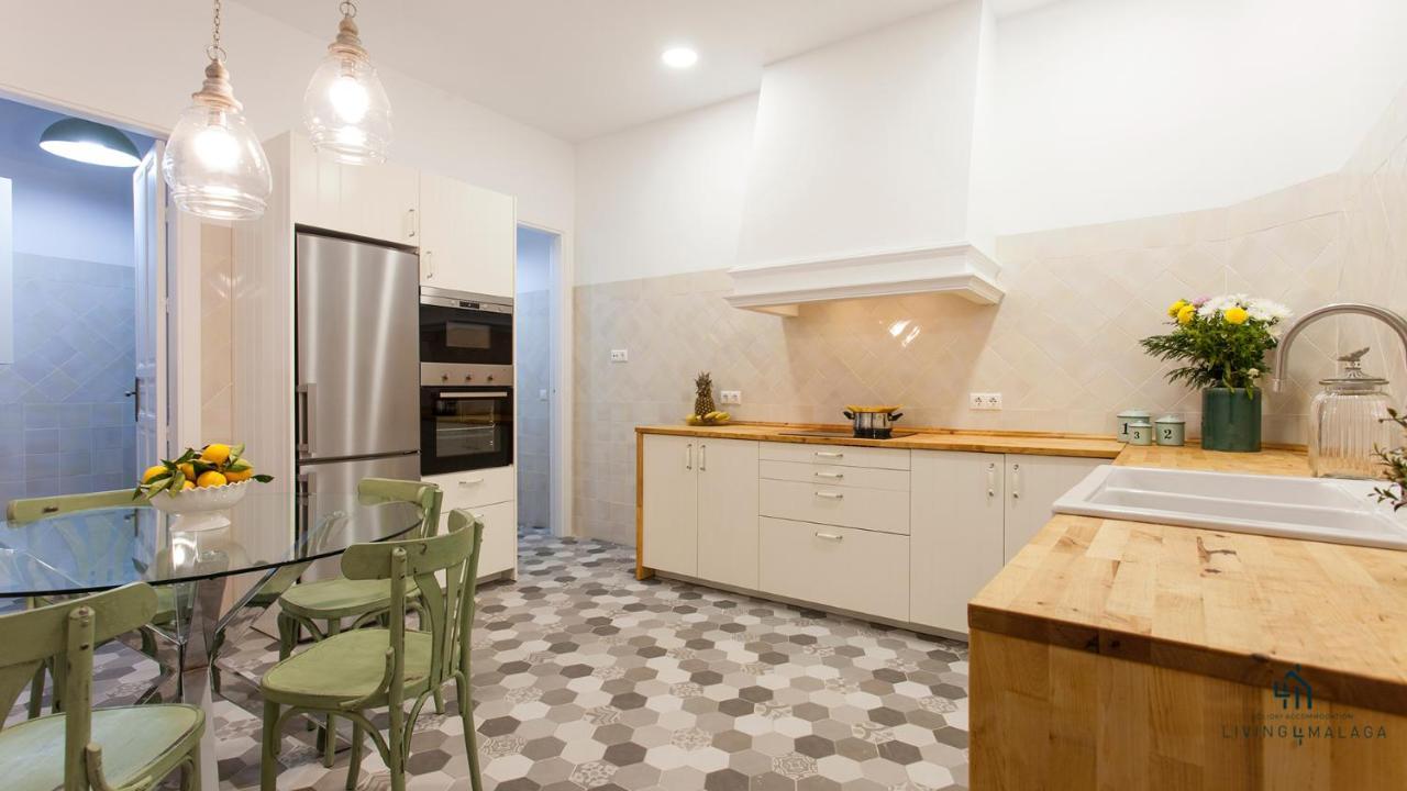 Living4Malaga Aduana Presidential Lägenhet Exteriör bild